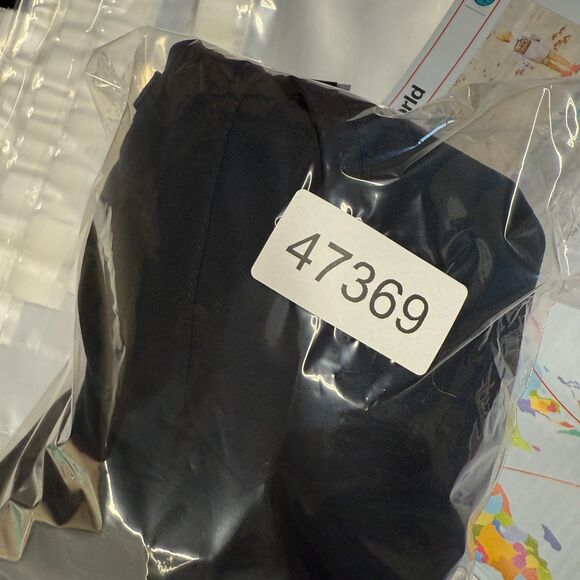 Under Armour Shorts Men 35 Black Mid Rise Chino Flat Front HeatGear Pockets - Picture 8 of 8